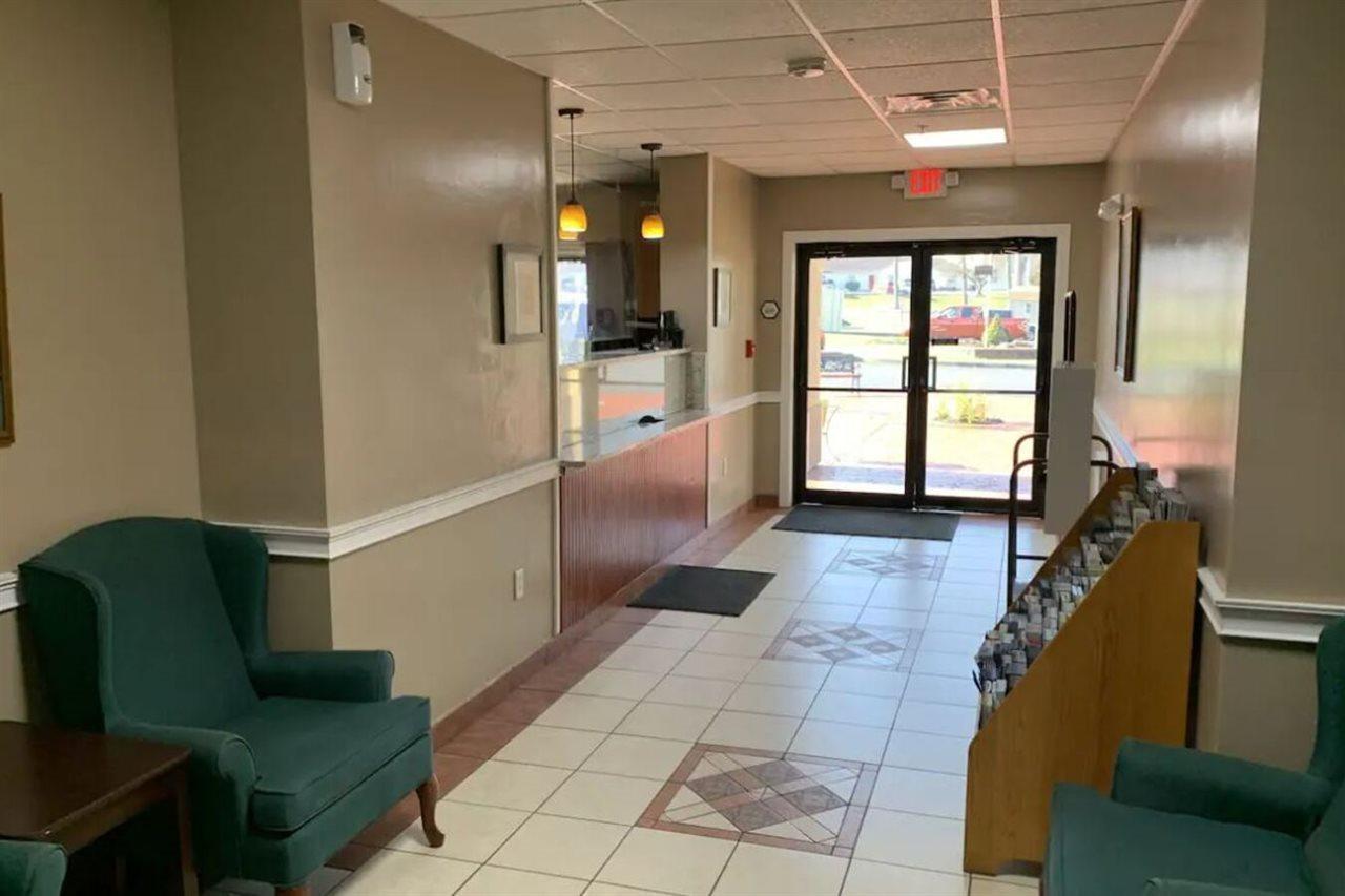 Econo Lodge Inn & Suites Denver Kültér fotó
