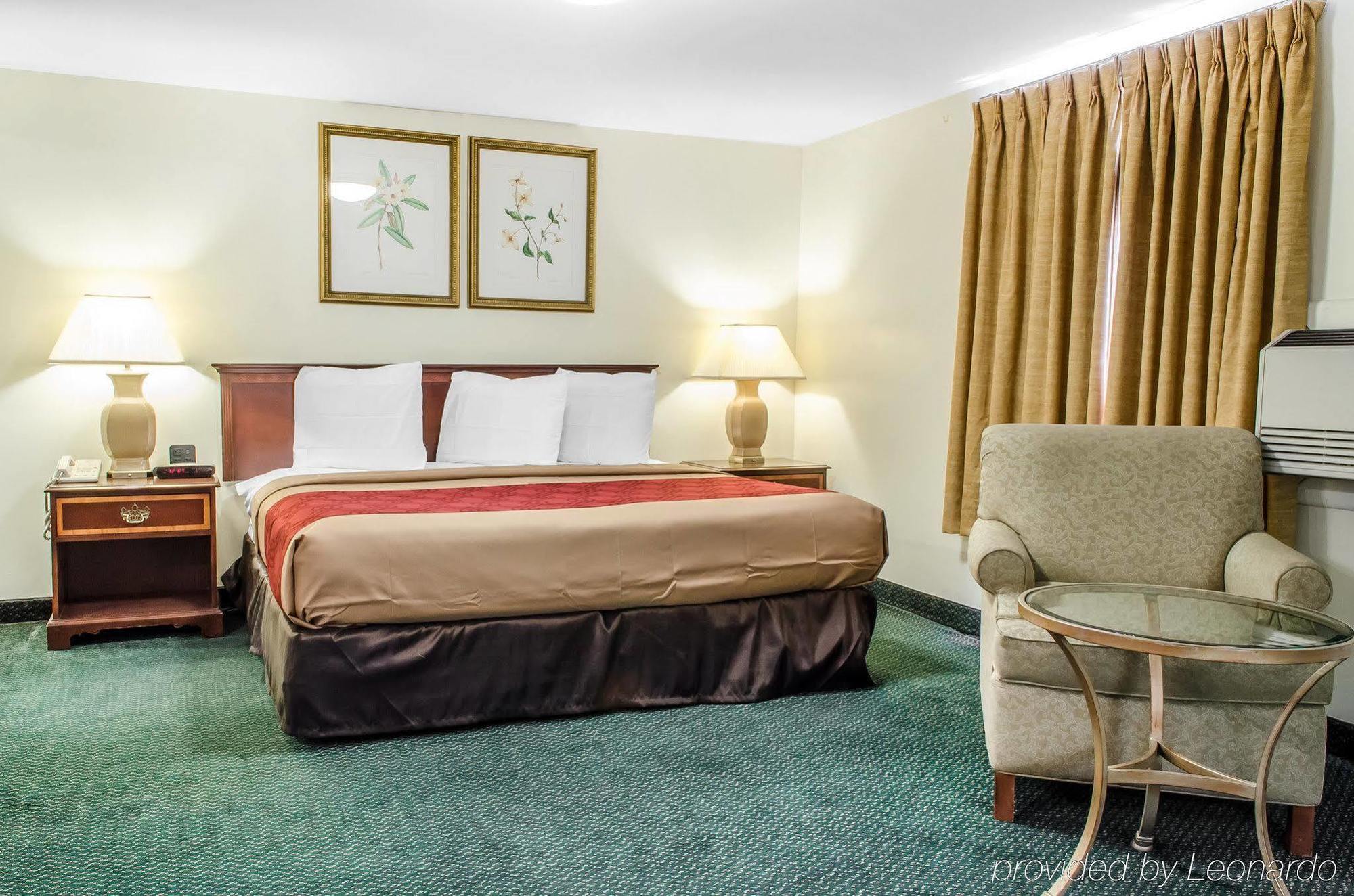 Econo Lodge Inn & Suites Denver Kültér fotó