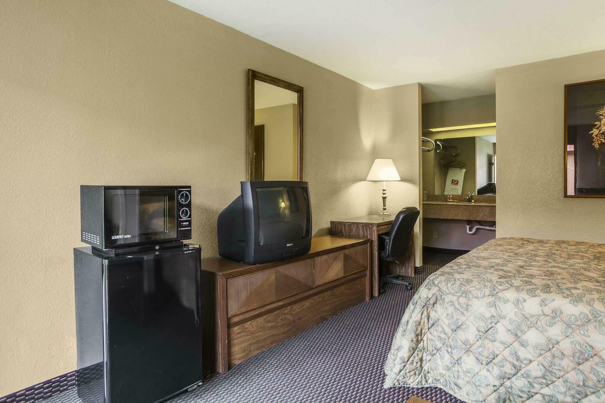 Econo Lodge Inn & Suites Denver Kültér fotó
